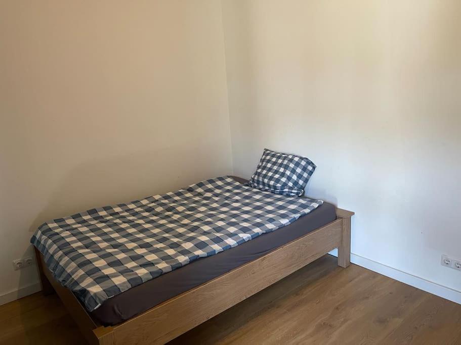 Lovely 1 Private Bedroom With Garden View Rotterdam Extérieur photo